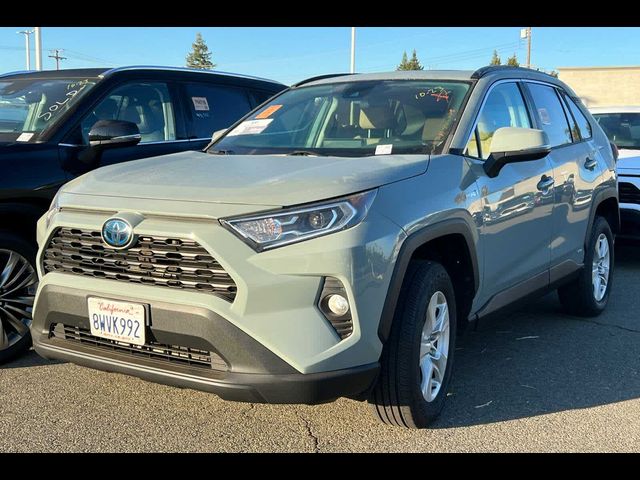 2021 Toyota RAV4 Hybrid XLE