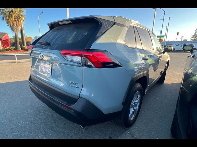 2021 Toyota RAV4 Hybrid XLE