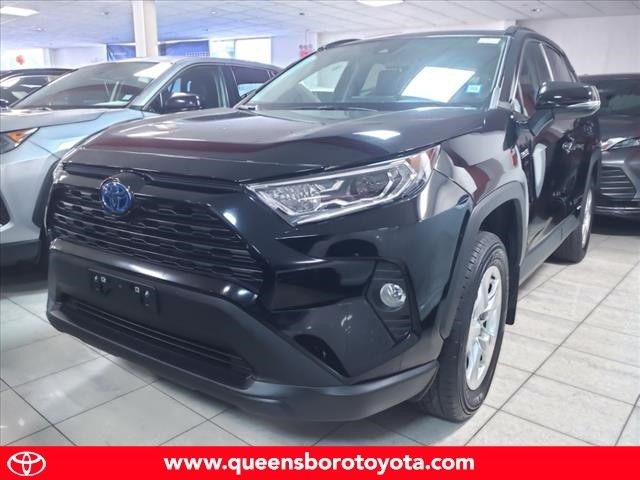 2021 Toyota RAV4 Hybrid XLE