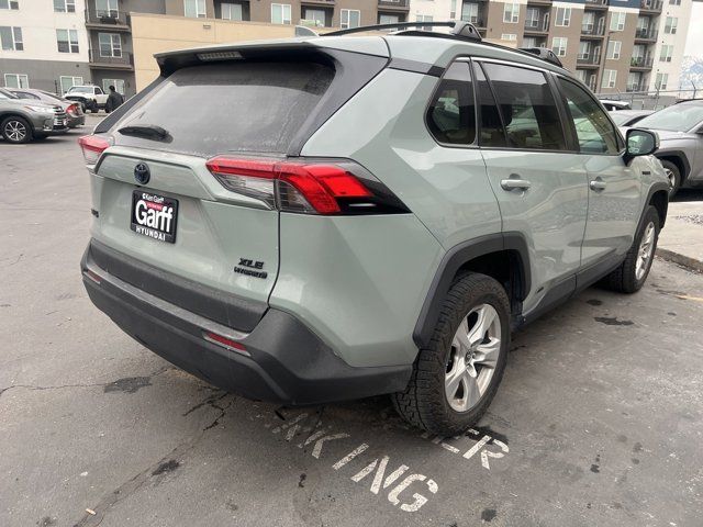 2021 Toyota RAV4 Hybrid XLE