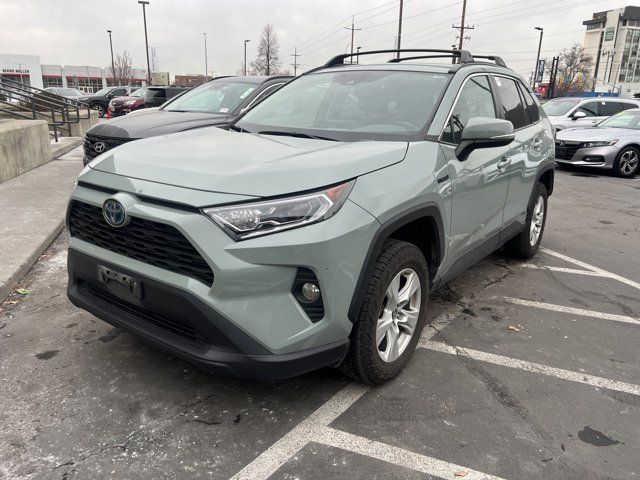 2021 Toyota RAV4 Hybrid XLE