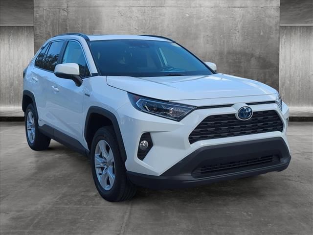 2021 Toyota RAV4 Hybrid XLE