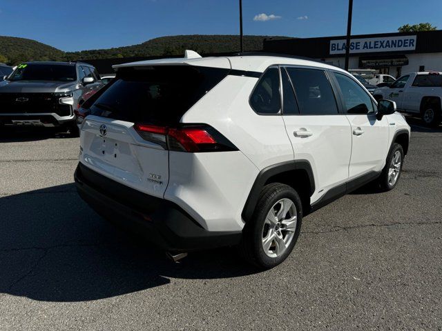 2021 Toyota RAV4 Hybrid XLE