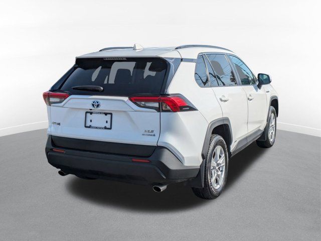 2021 Toyota RAV4 Hybrid XLE