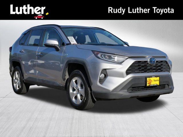 2021 Toyota RAV4 Hybrid XLE