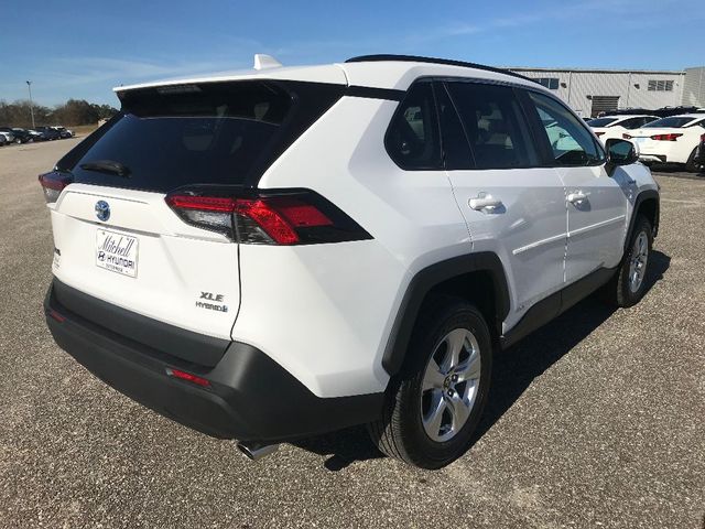 2021 Toyota RAV4 Hybrid XLE