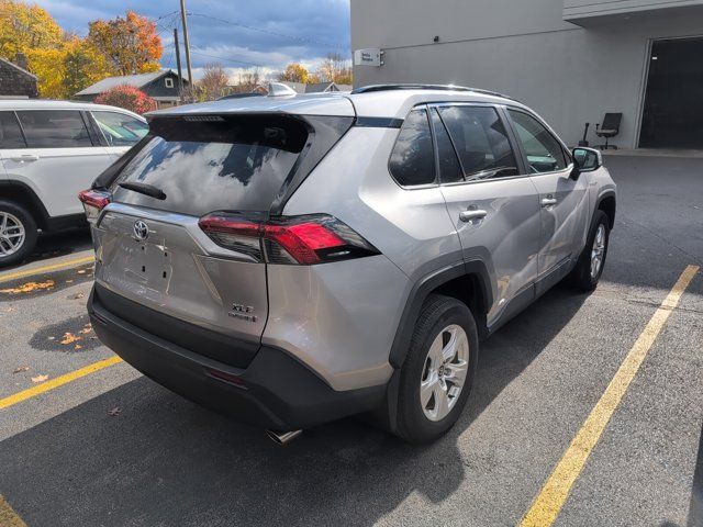 2021 Toyota RAV4 Hybrid XLE