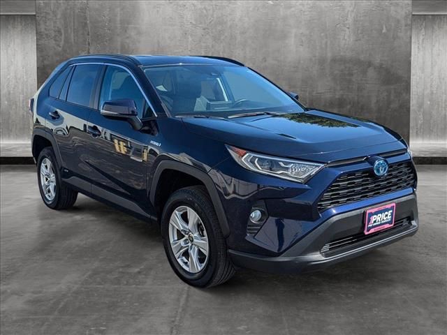 2021 Toyota RAV4 Hybrid XLE