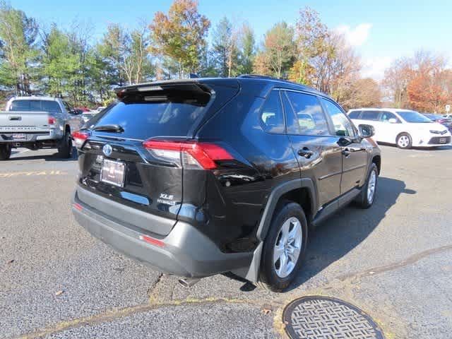 2021 Toyota RAV4 Hybrid XLE