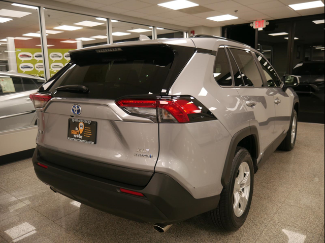 2021 Toyota RAV4 Hybrid XLE