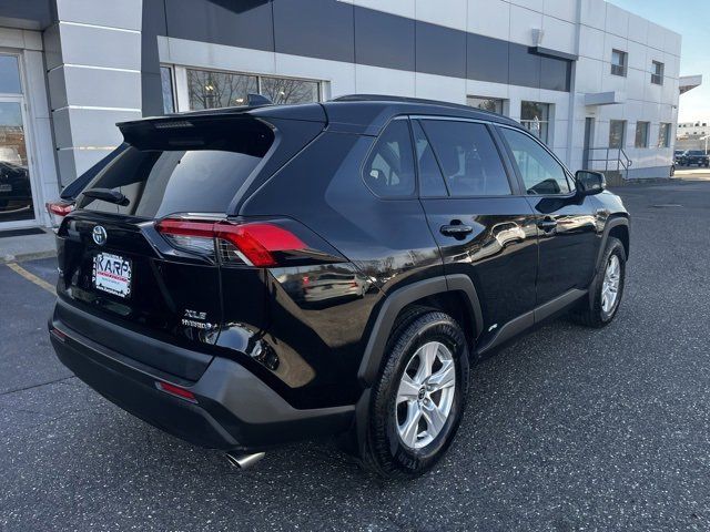 2021 Toyota RAV4 Hybrid XLE