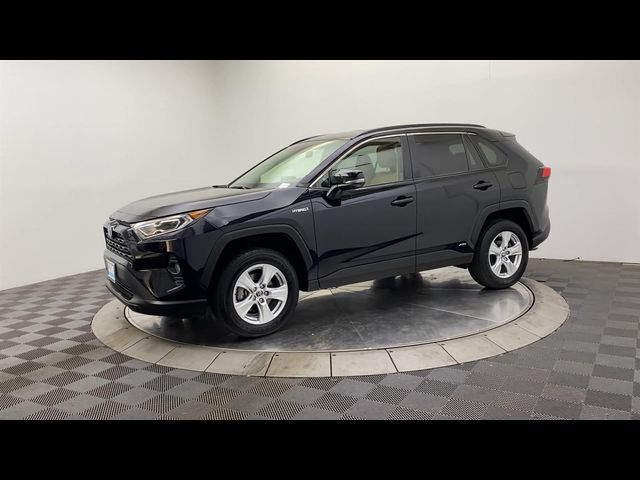 2021 Toyota RAV4 Hybrid XLE