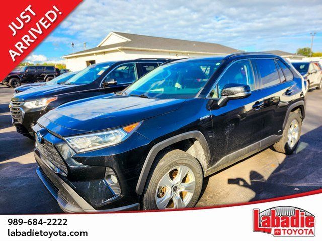 2021 Toyota RAV4 Hybrid XLE