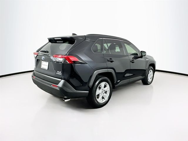 2021 Toyota RAV4 Hybrid XLE