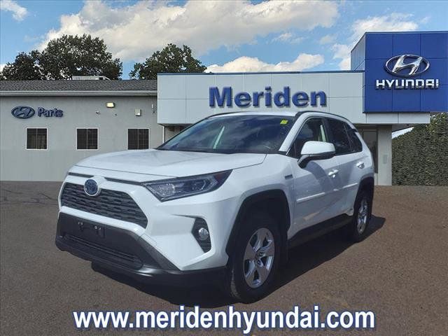 2021 Toyota RAV4 Hybrid XLE