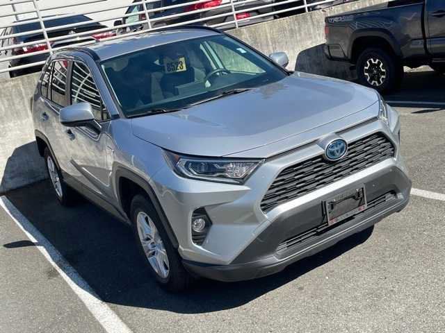 2021 Toyota RAV4 Hybrid XLE