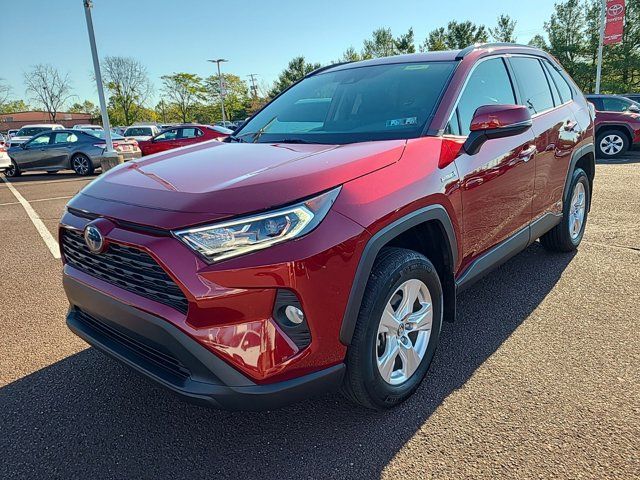 2021 Toyota RAV4 Hybrid XLE