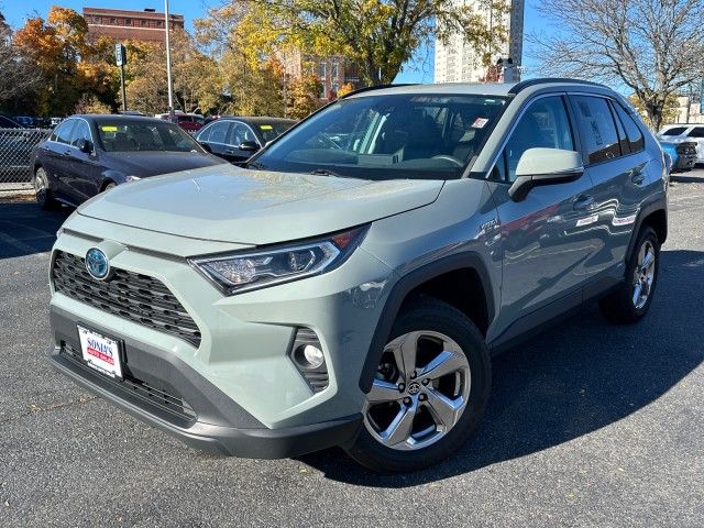 2021 Toyota RAV4 Hybrid XLE Premium