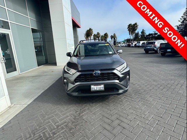 2021 Toyota RAV4 Hybrid XLE Premium