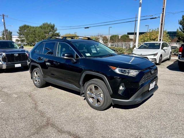 2021 Toyota RAV4 Hybrid XLE Premium