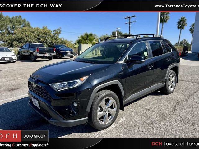 2021 Toyota RAV4 Hybrid XLE Premium