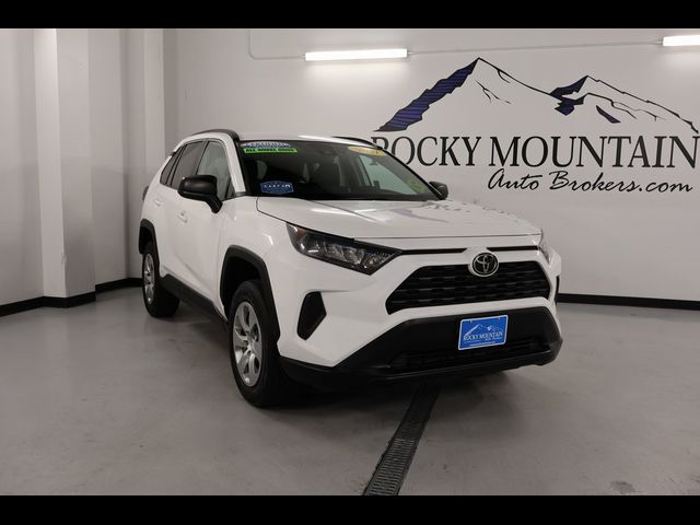 2021 Toyota RAV4 LE