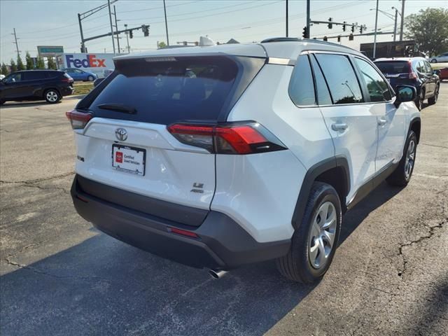 2021 Toyota RAV4 LE