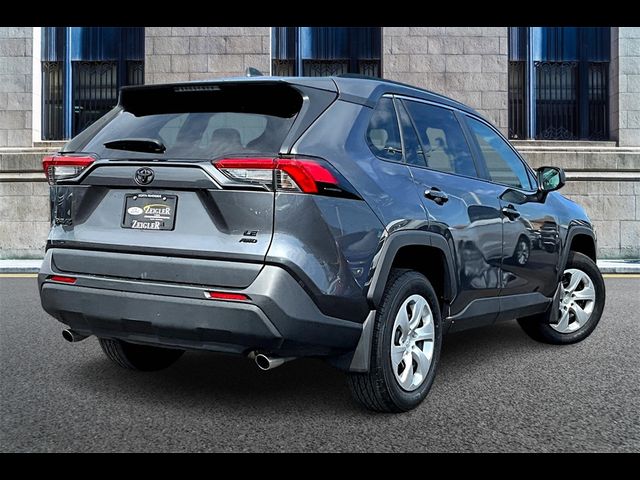 2021 Toyota RAV4 LE