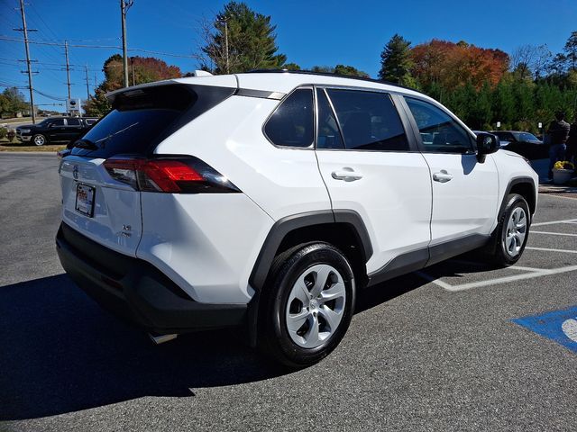 2021 Toyota RAV4 LE