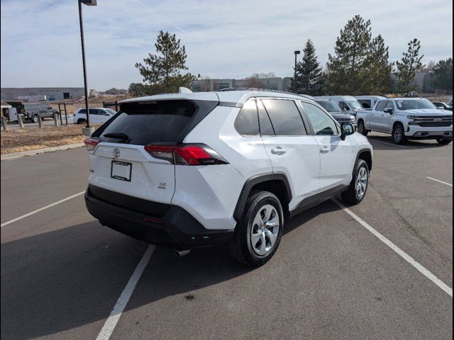 2021 Toyota RAV4 LE