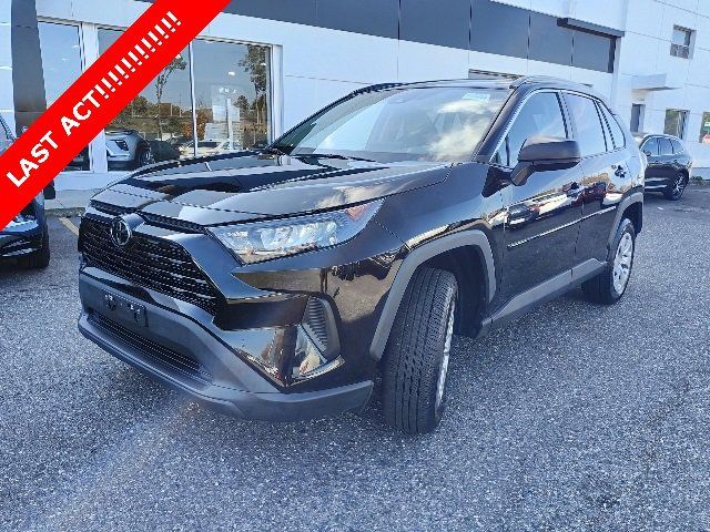 2021 Toyota RAV4 LE