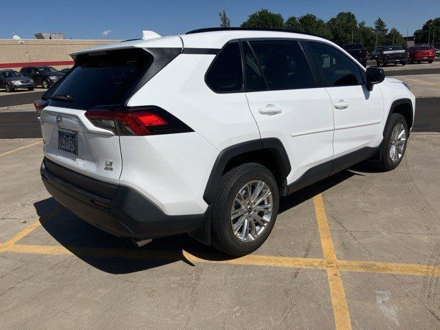 2021 Toyota RAV4 LE