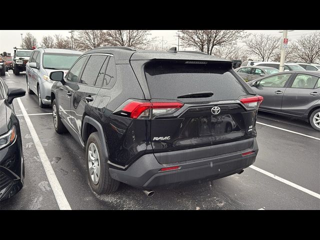 2021 Toyota RAV4 LE