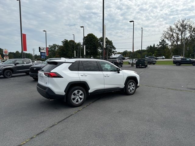 2021 Toyota RAV4 LE