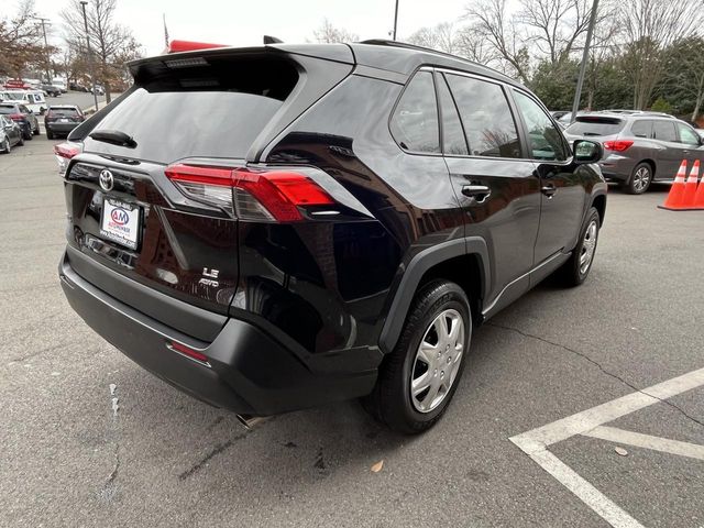 2021 Toyota RAV4 LE