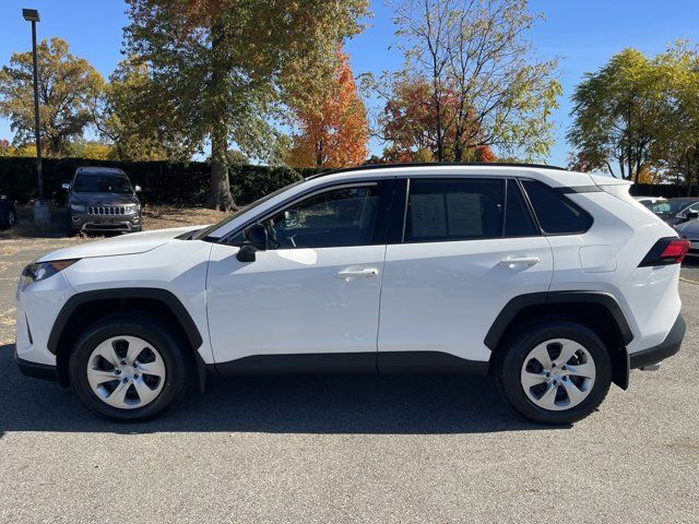 2021 Toyota RAV4 LE