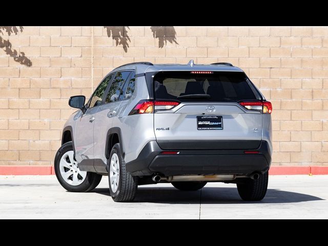 2021 Toyota RAV4 LE