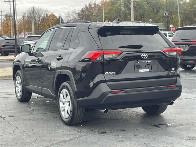 2021 Toyota RAV4 LE