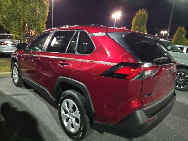 2021 Toyota RAV4 LE