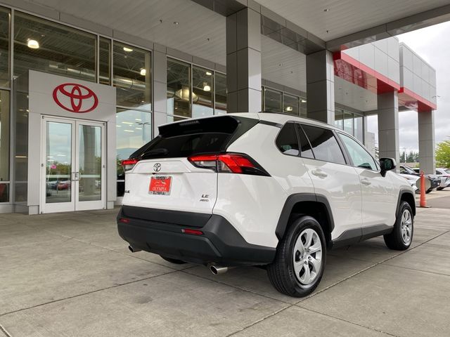 2021 Toyota RAV4 LE