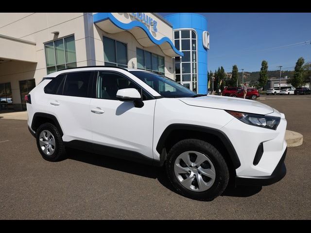 2021 Toyota RAV4 LE