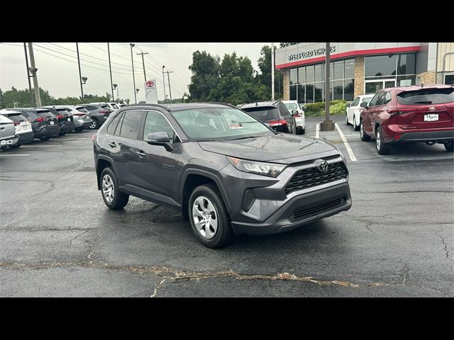 2021 Toyota RAV4 LE