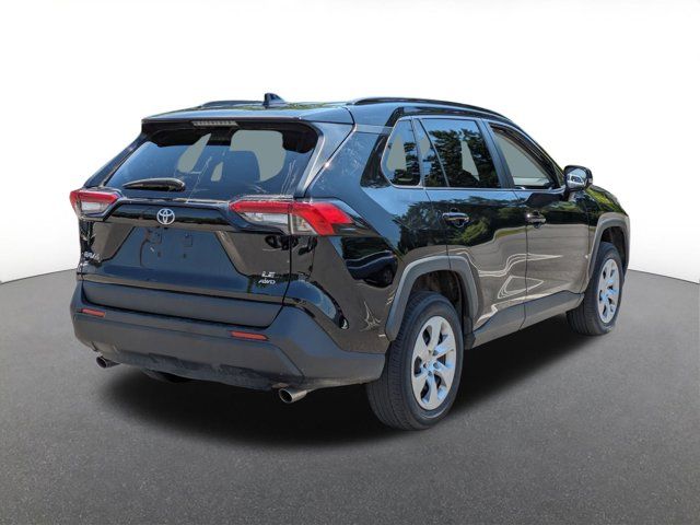 2021 Toyota RAV4 LE