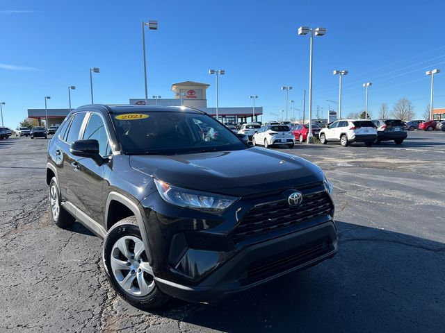 2021 Toyota RAV4 LE