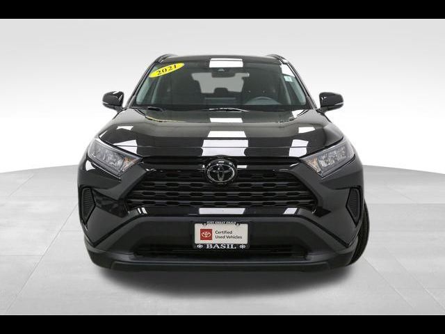 2021 Toyota RAV4 LE