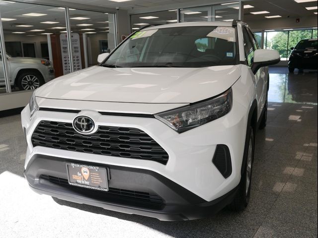 2021 Toyota RAV4 LE