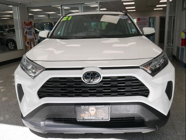 2021 Toyota RAV4 LE