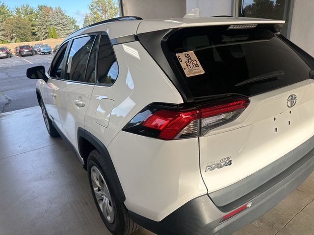 2021 Toyota RAV4 LE