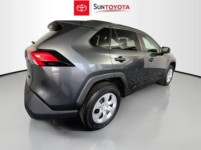 2021 Toyota RAV4 LE