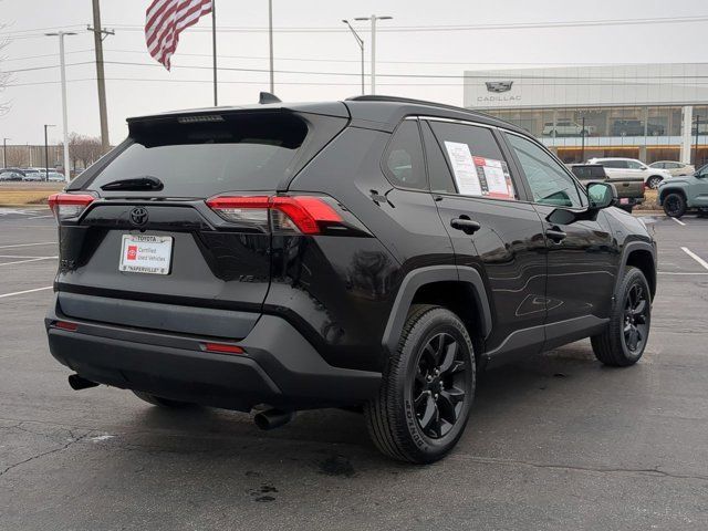 2021 Toyota RAV4 LE